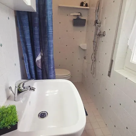 Delfino Apartment *